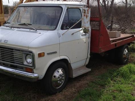 photo of Gmc G30 car production