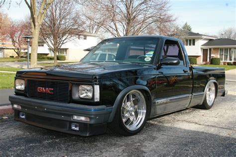 photo of Gmc S10 car production