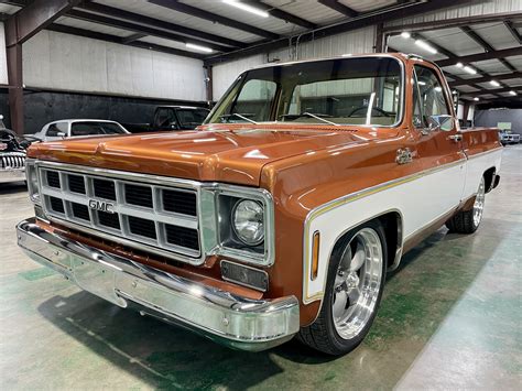 photo of Gmc Sierra classic car production