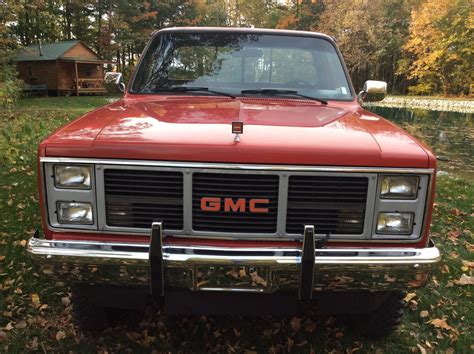 Gmc V1500 photo