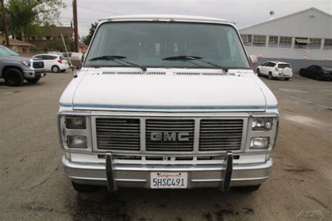 Gmc Vandura g2500 1988 photo