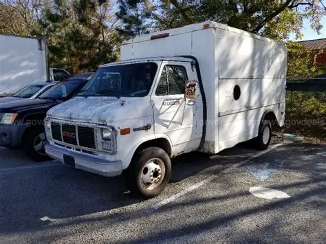 photo of Gmc Vandura g3500 car production