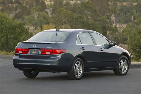 Honda Accord hybrid 2005 photo