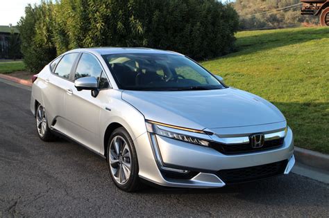 Honda Clarity photo