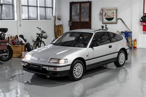 Honda Crx 1990 photo