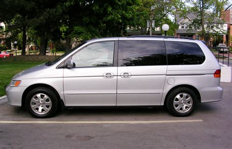 Honda Odyssey 2003 photo