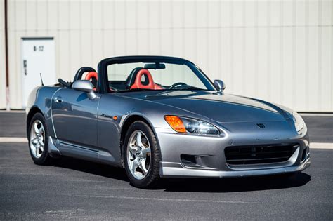 Honda S2000 2000 photo