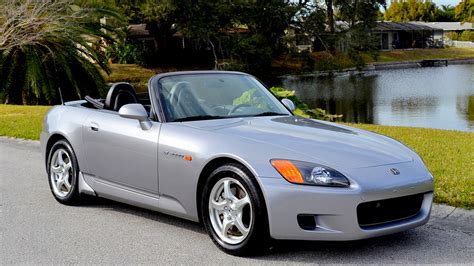 Honda S2000 2001 photo