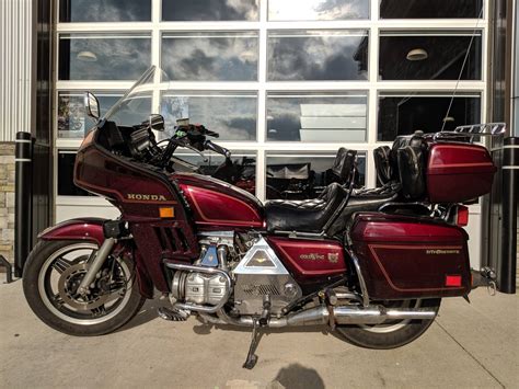 Honda Touring 1982 photo