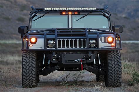 Hummer H1 photo