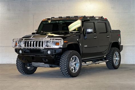 photo of Hummer H2 sut car production