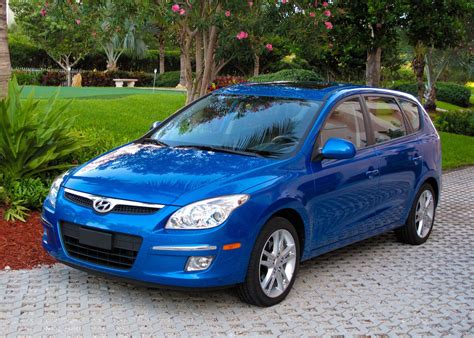 Hyundai Elantra touring 2009 photo