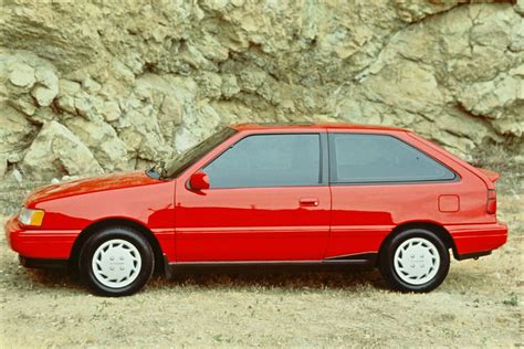 Hyundai Excel 1991 photo