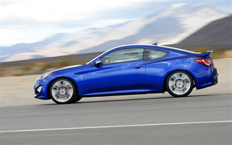 Hyundai Genesis coupe 2013 photo