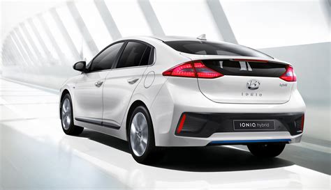 Hyundai Ioniq hybrid 2017 photo