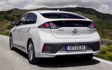 Hyundai Ioniq hybrid