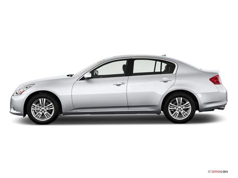 Infiniti G37 2011 photo