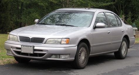 Infiniti I30 1999 photo