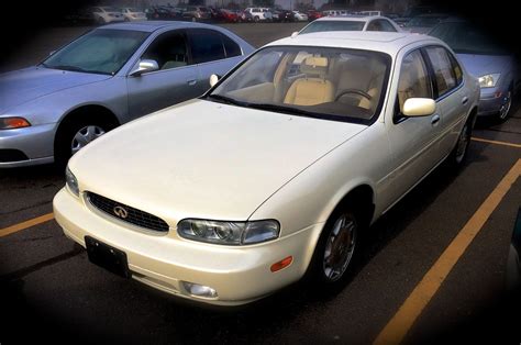 Infiniti J30 1994 photo