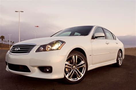 Infiniti M 2008 photo