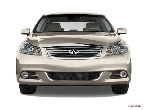 Infiniti M photo