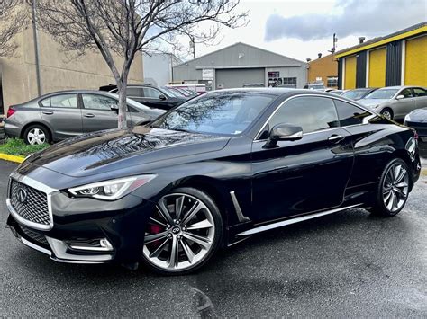 Infiniti Q60 2018 photo