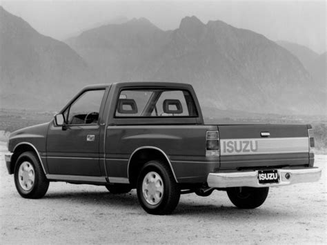 Isuzu Isuzu truck 1990 photo