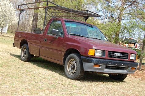 Isuzu Pickup truck 1989 photo