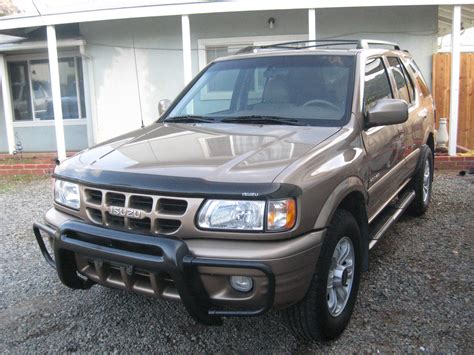 Isuzu Rodeo 2000 photo