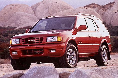 Isuzu Rodeo sport 1998 photo