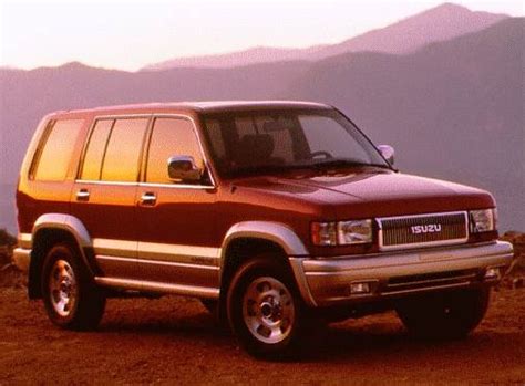 Isuzu Trooper 1996 photo