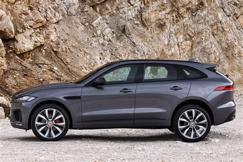 Jaguar F-pace 2017 photo