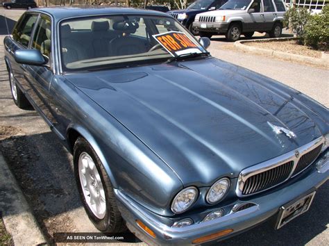 Jaguar Jx8 1999 photo