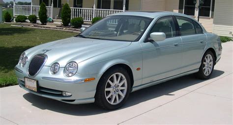 Jaguar S-type 2001 photo