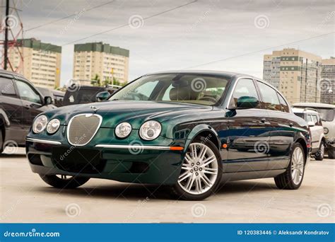 Jaguar S-type photo