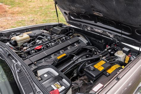 Jaguar Sovereign 1990 engine