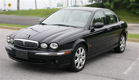 photo of Jaguar X-type car production