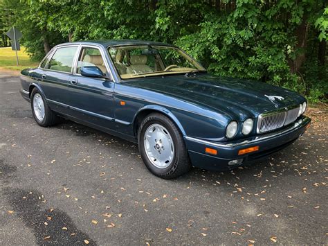 Jaguar Xj6 1996 photo