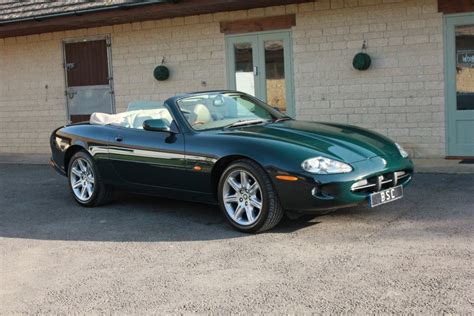 Jaguar Xk8 sports 1999 photo