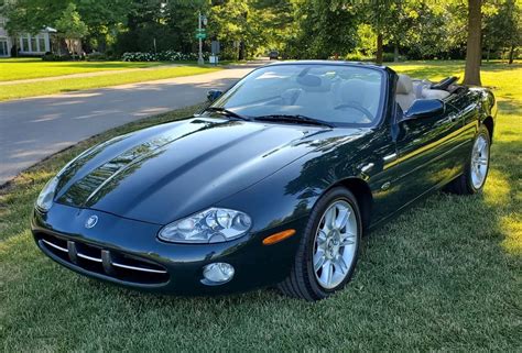 photo of Jaguar Xk8 car production