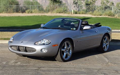 Jaguar Xkr 2001 photo