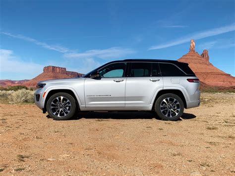 Jeep Cherokee 2022 photo