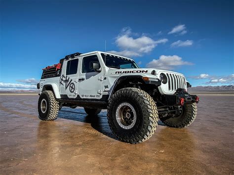 photo of Jeep Gladiator car production