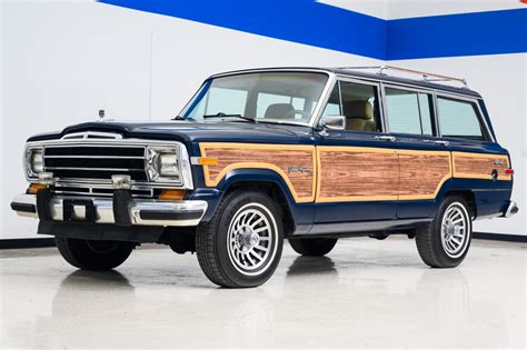 Jeep Grand wagoneer 1987 photo