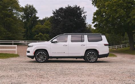 Jeep Grand wagoneer 2022 photo