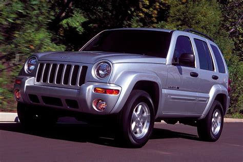 Jeep Liberty 2002 photo