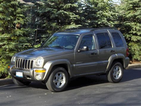 Jeep Liberty 2003 photo