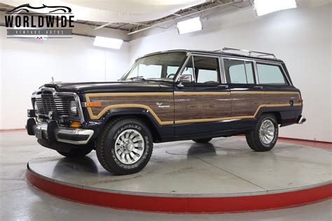 Jeep Wagoneer 1984 photo