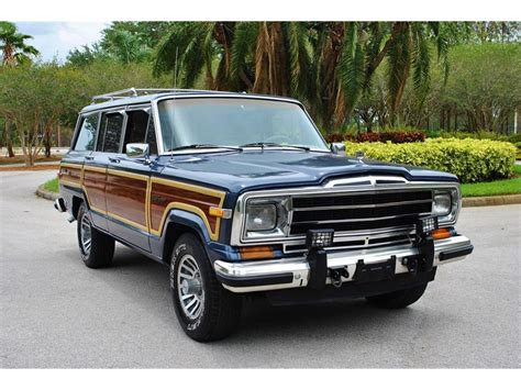 Jeep Wagoneer 1989 photo