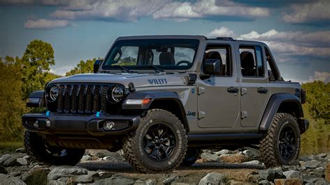 photo of Jeep Wrangler 2-dr 4x4 car production